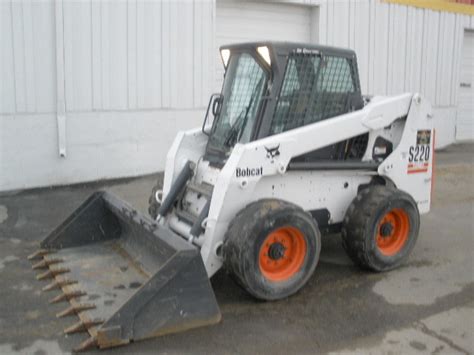 bobcat s220 skid steer tires|bobcat s220 specifications.